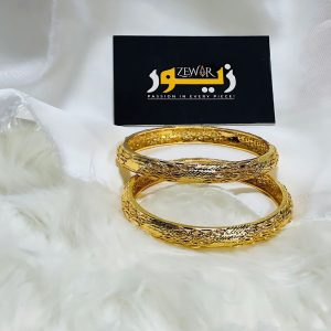 Stylish Golden Pair of Karas
