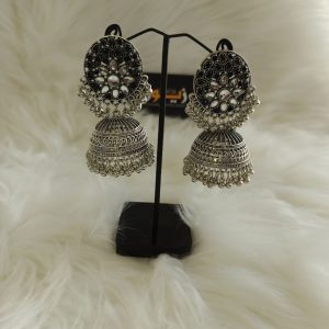 Stylish Jhumka earrings